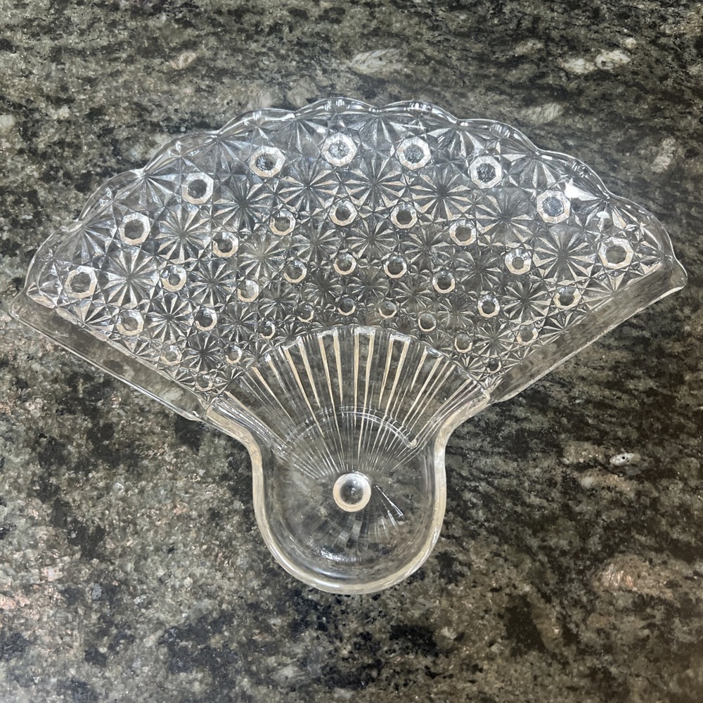 Vintage Daisy‎ & Button Fan Glass Relish Plate Dish Ashtray 10.5x7.75"